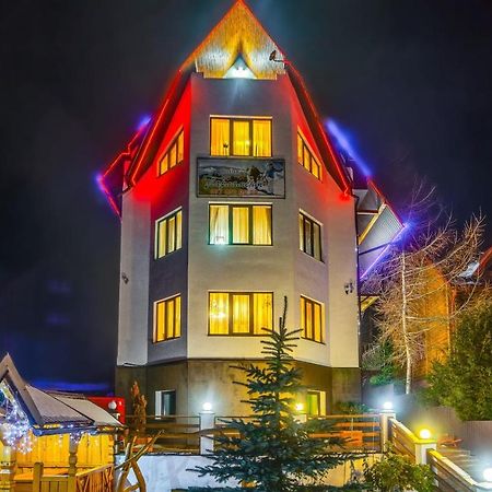 Готельний Комплекс Парламент, Яблуниця Extérieur photo
